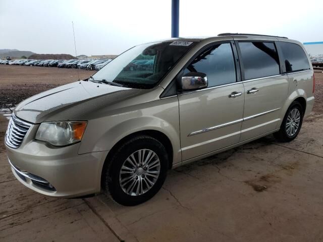 2014 CHRYSLER Town and Country