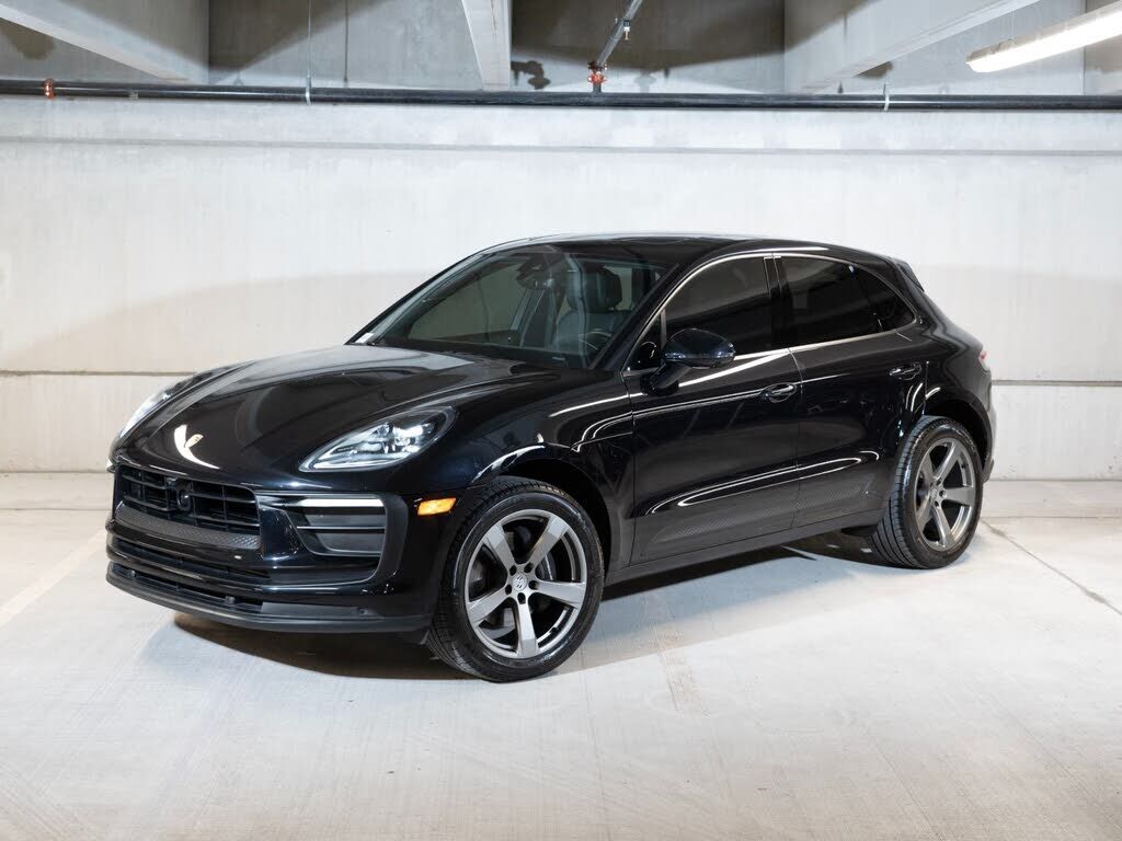 2023 PORSCHE Macan