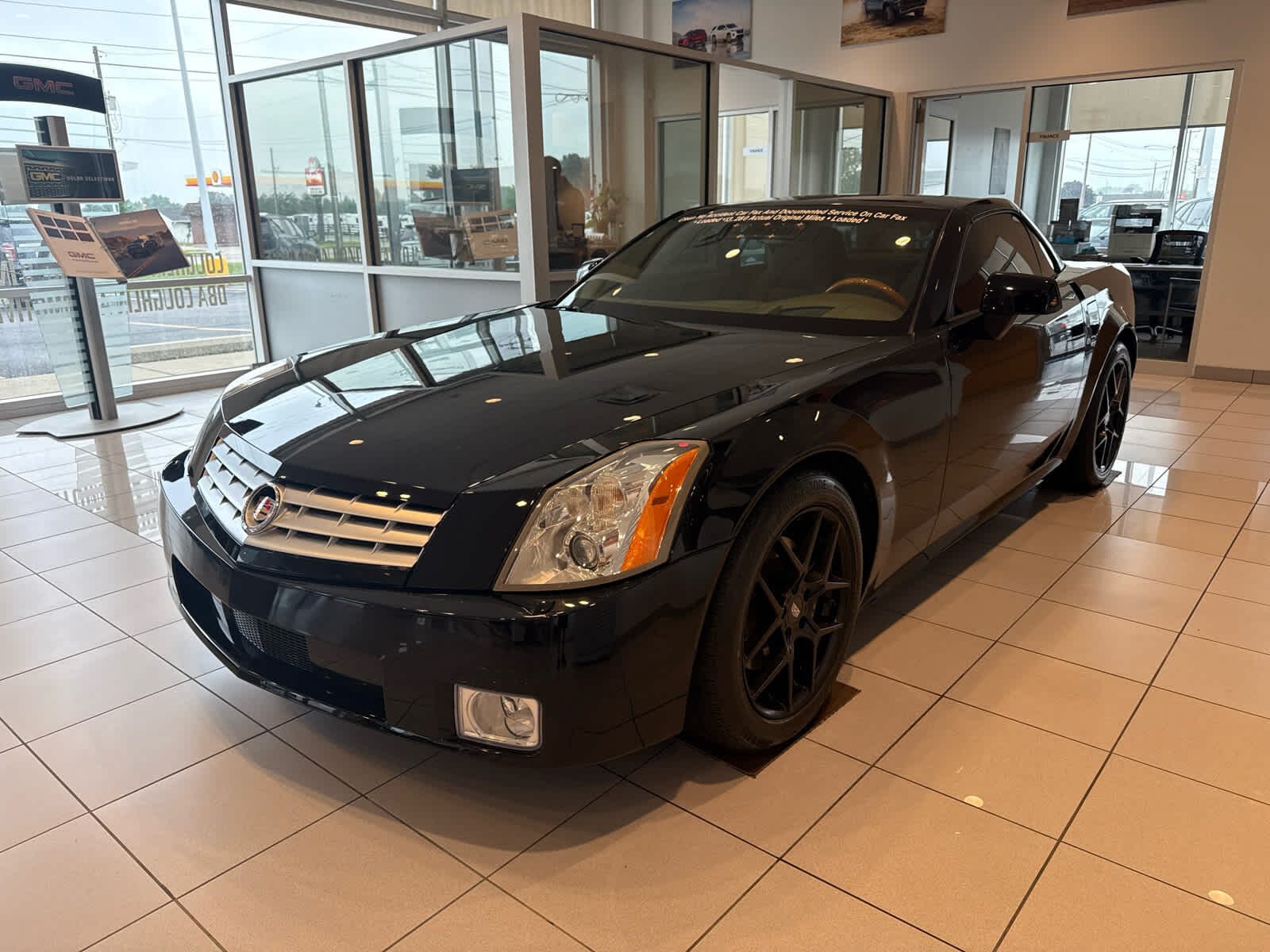 2004 CADILLAC XLR