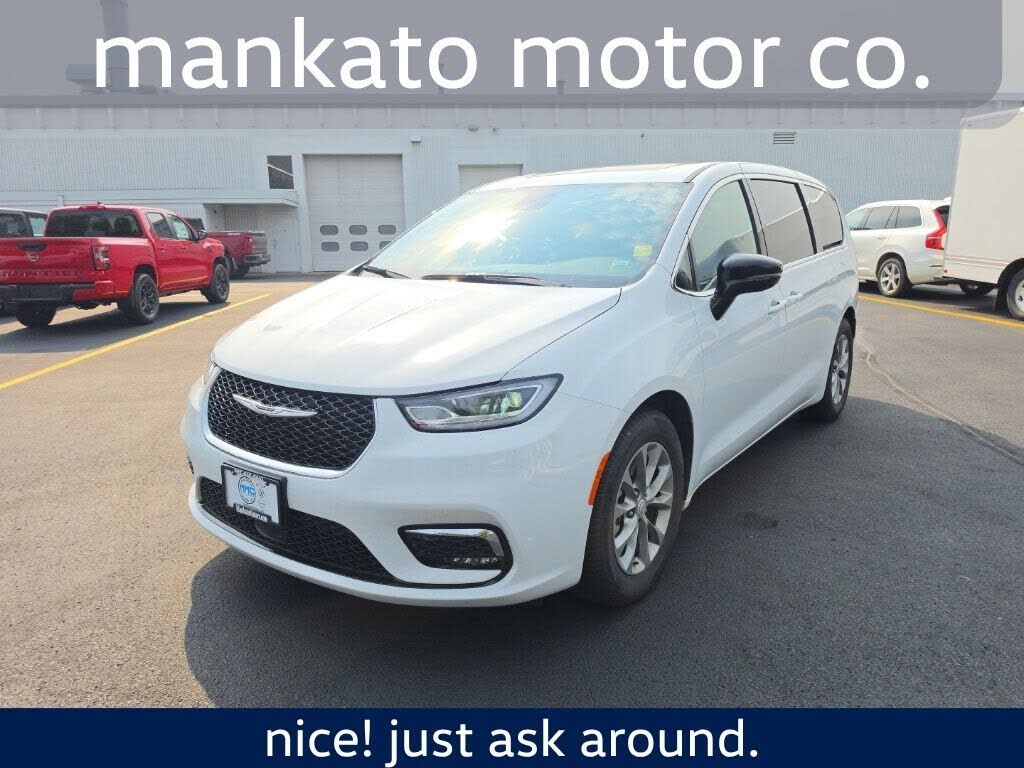 2026 CHRYSLER Pacifica