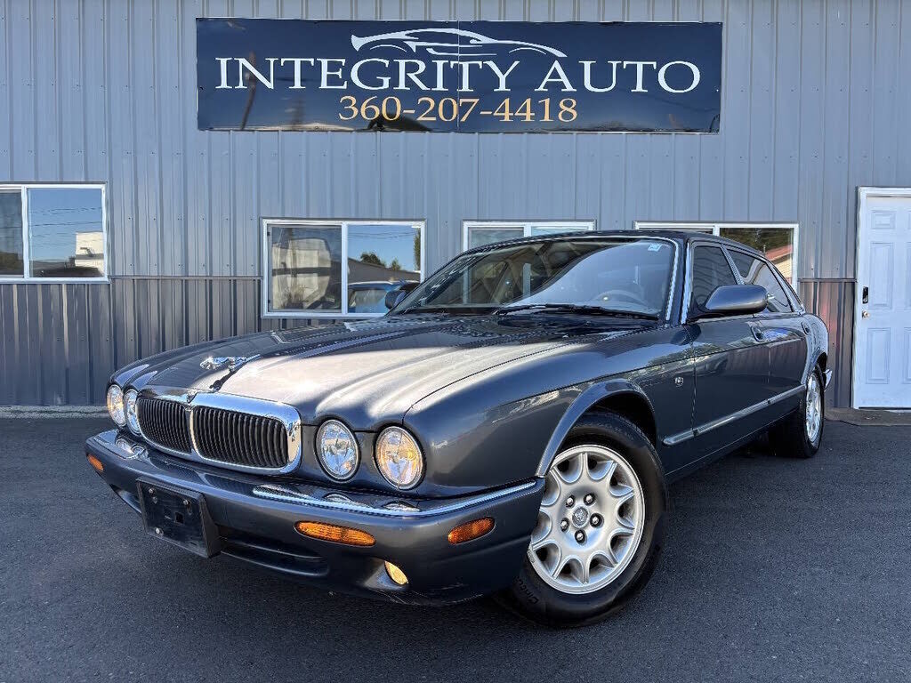 2001 JAGUAR XJ8
