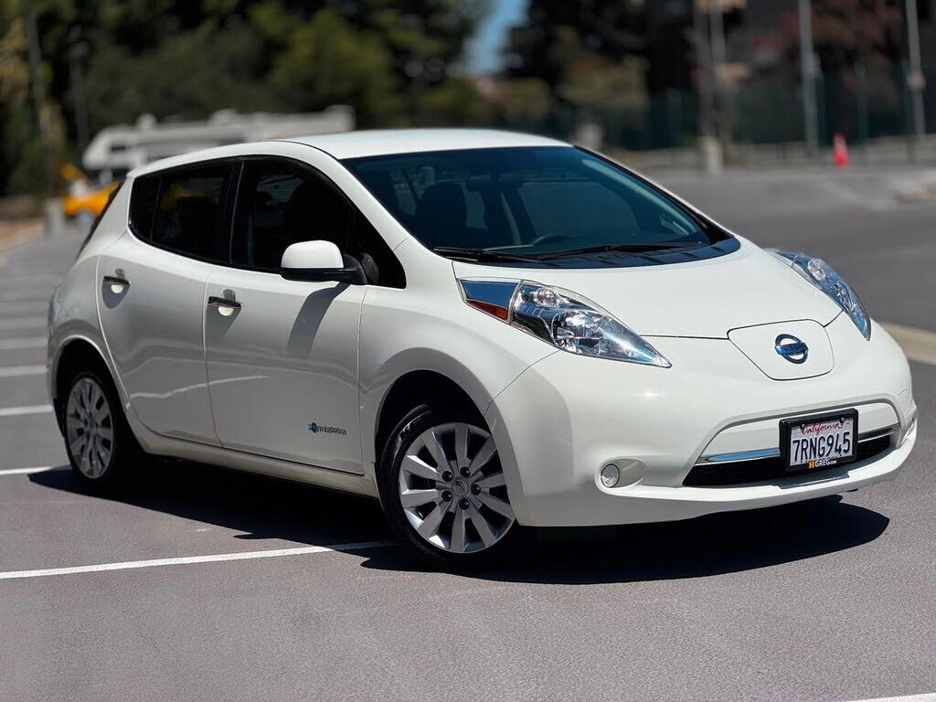 2016 NISSAN Leaf