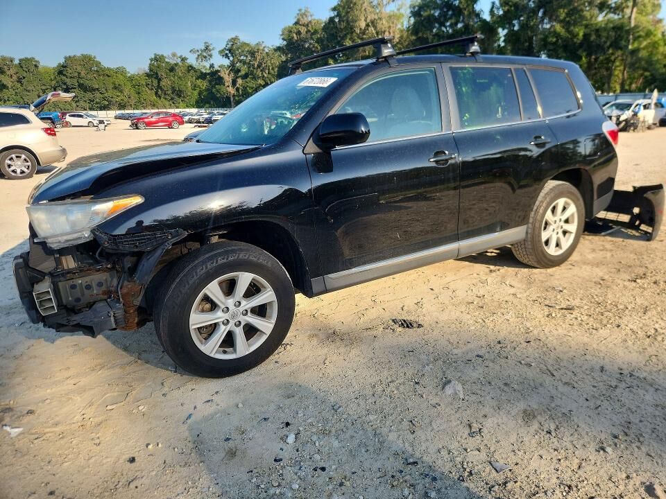 2013 TOYOTA Highlander