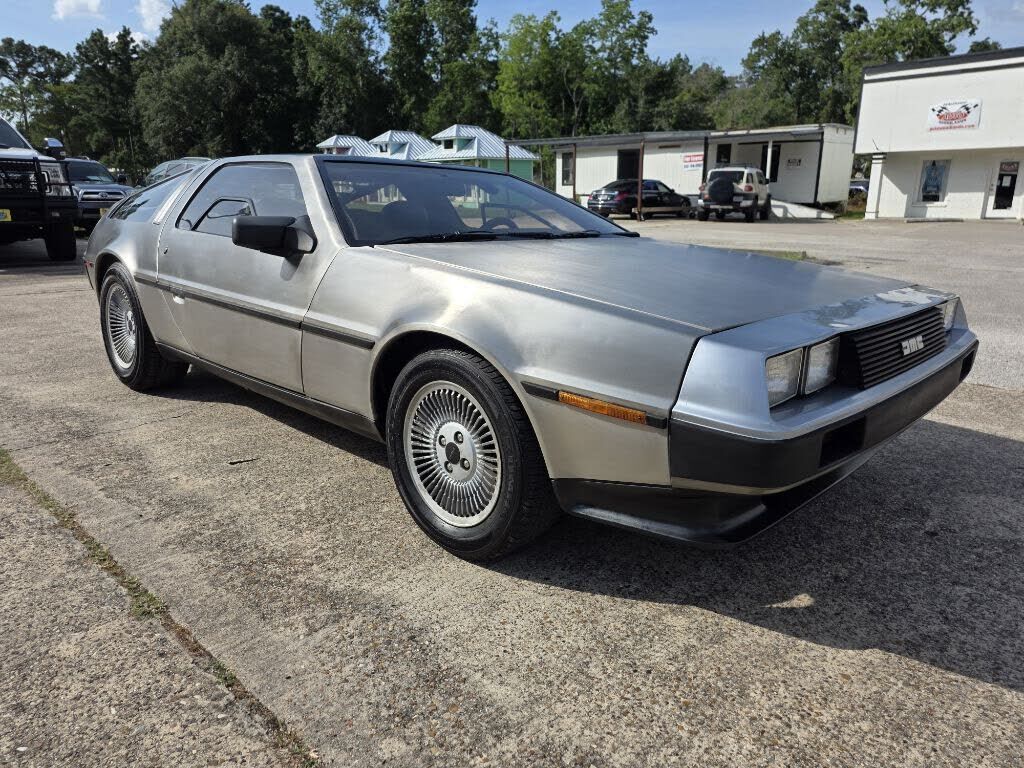 1982 DELOREAN DMC-12