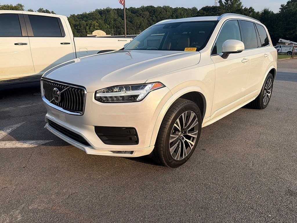 2022 VOLVO XC90