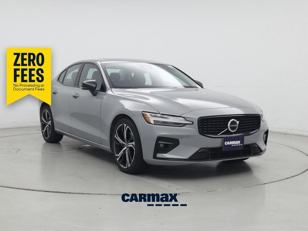 2024 VOLVO S60
