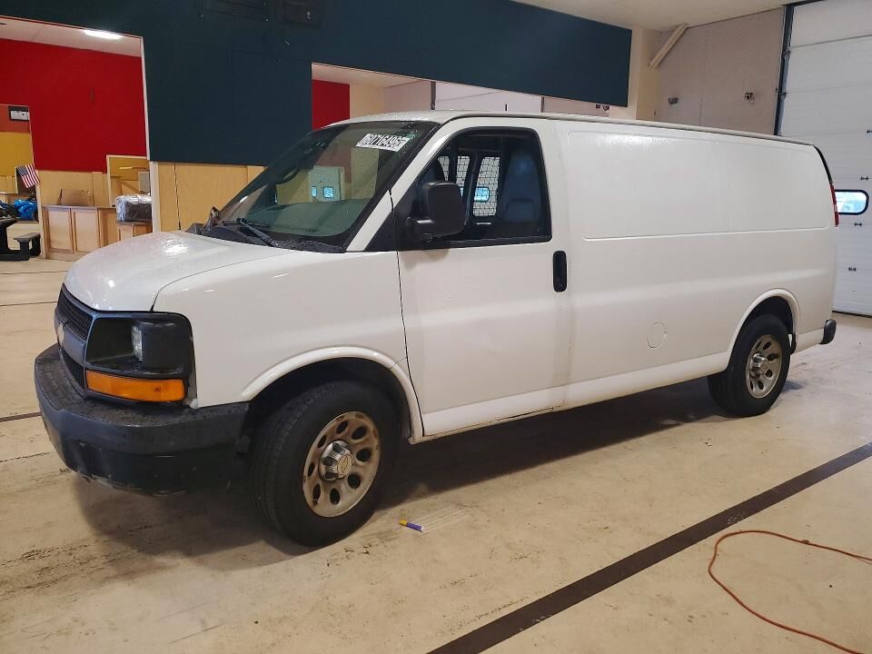 2013 CHEVROLET Express