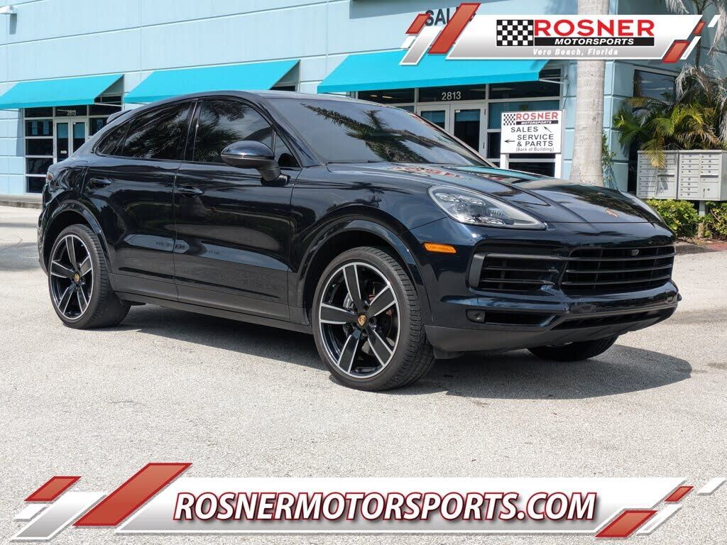 2022 PORSCHE Cayenne