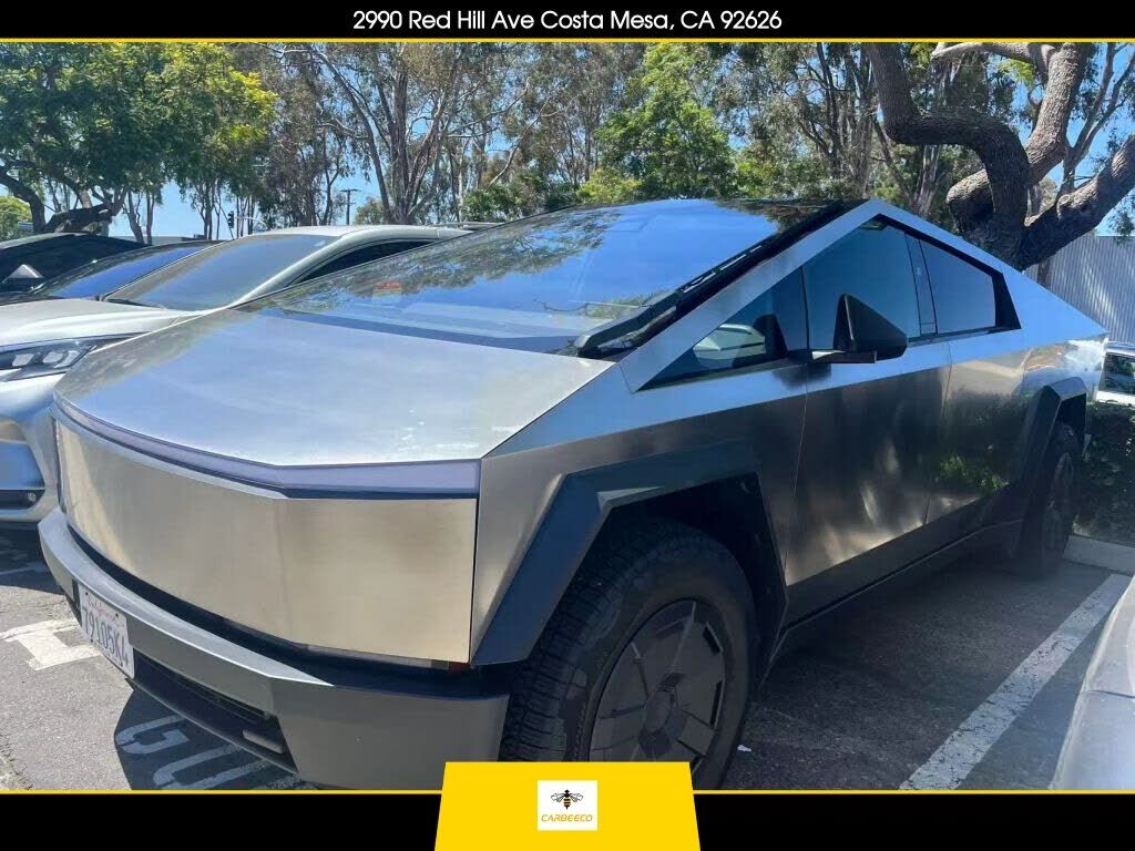 2026 TESLA Cybertruck