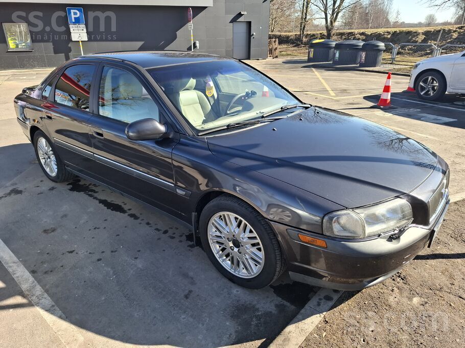 Volvo S80
