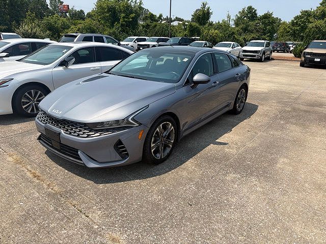 2022 KIA K5