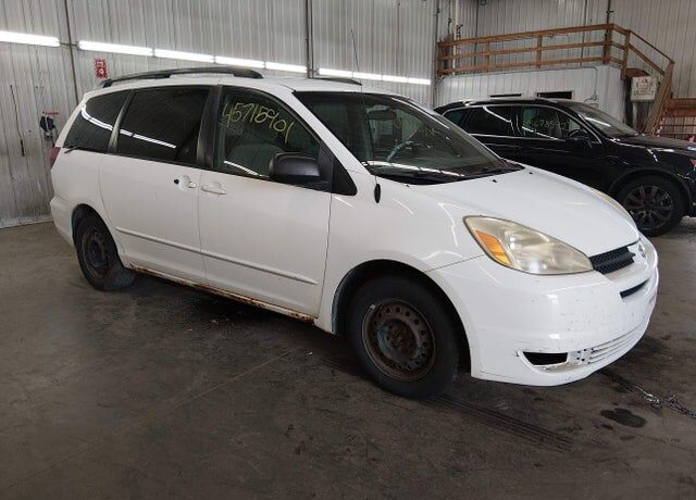 2005 TOYOTA Sienna