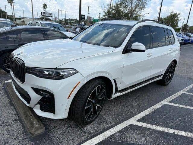 2022 BMW X7