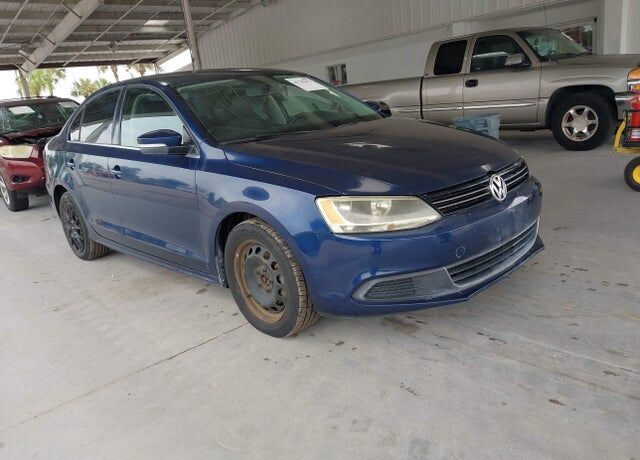 2013 VOLKSWAGEN Jetta