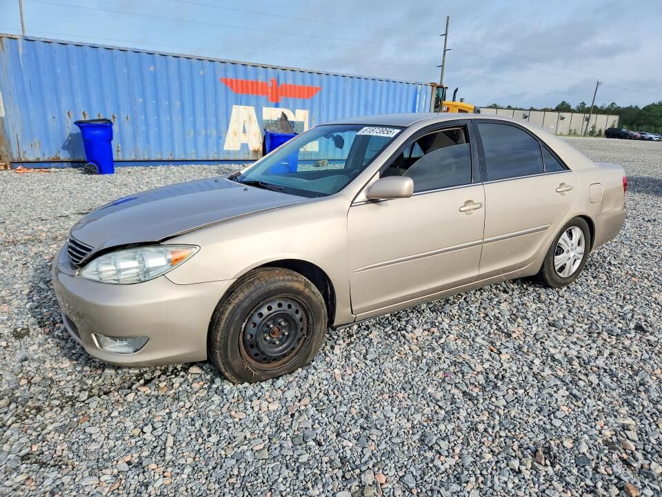 2005 TOYOTA Camry