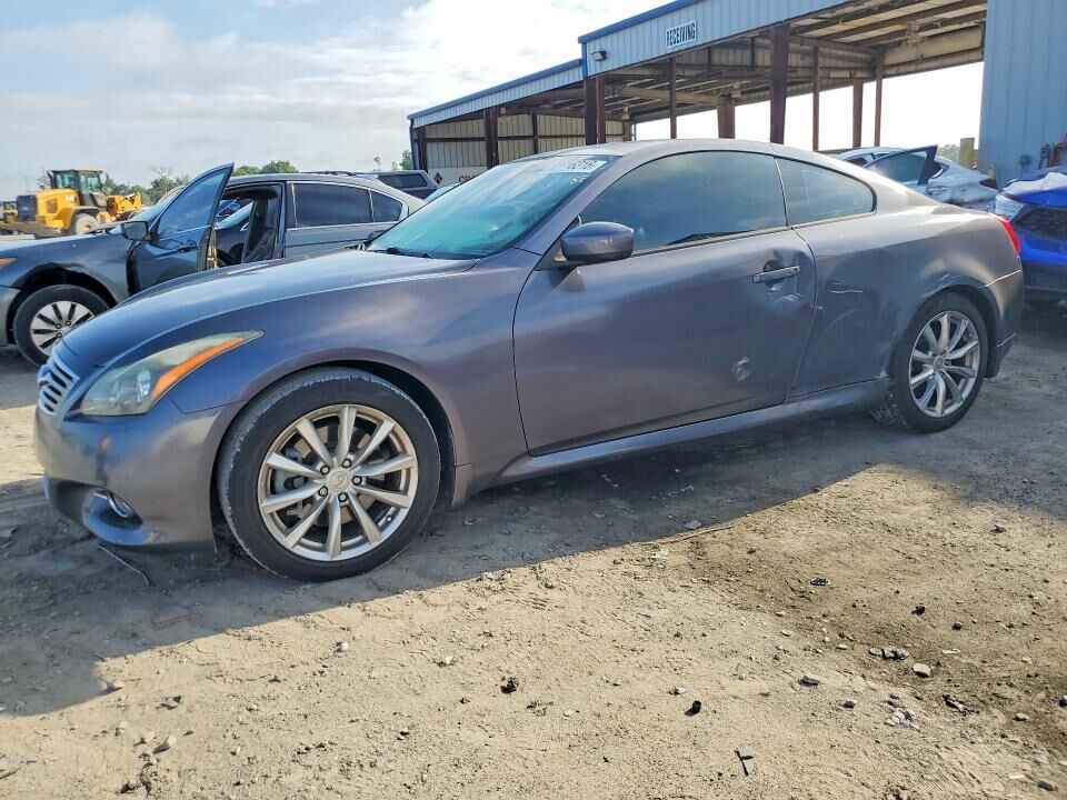 2013 INFINITI G37