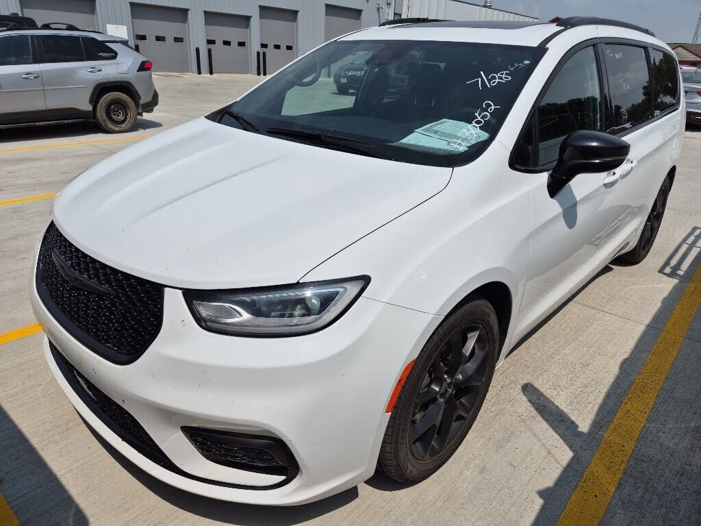 2025 CHRYSLER Pacifica