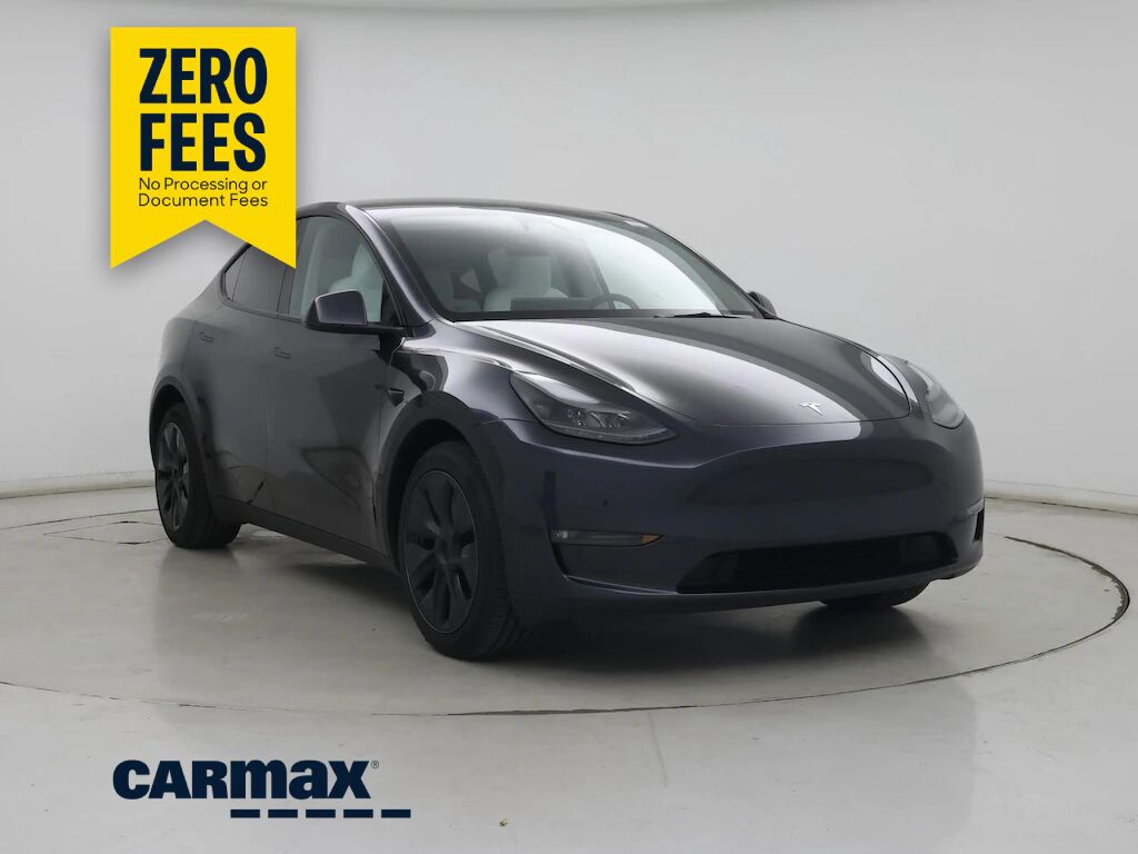 2025 TESLA Model Y
