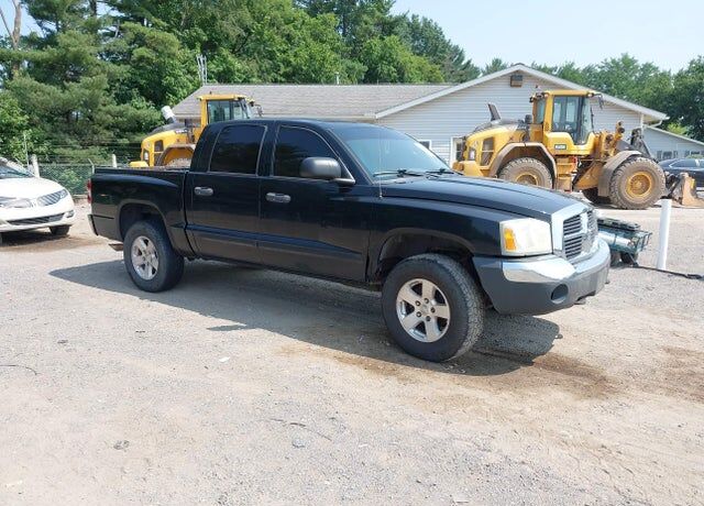 2005 DODGE Dakota
