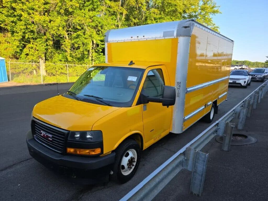2021 GMC Savana