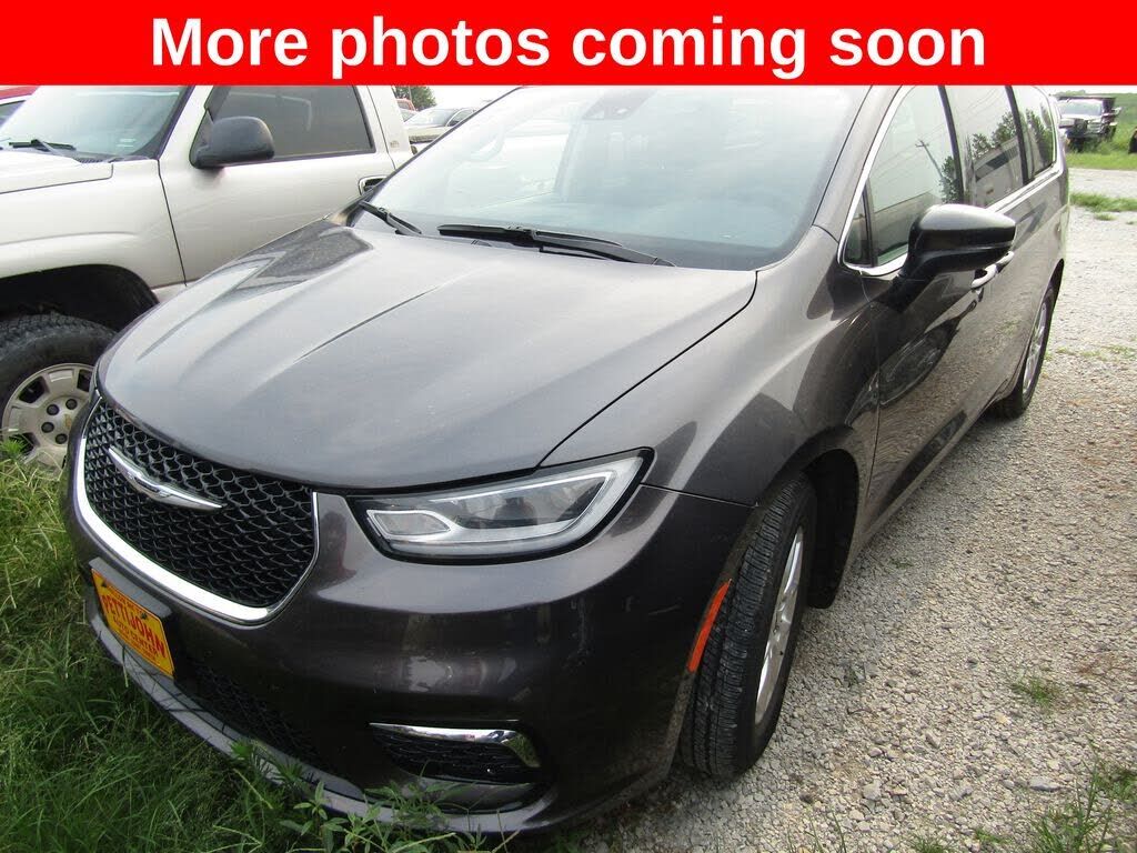 2023 CHRYSLER Pacifica