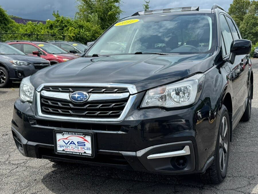 2017 SUBARU Forester