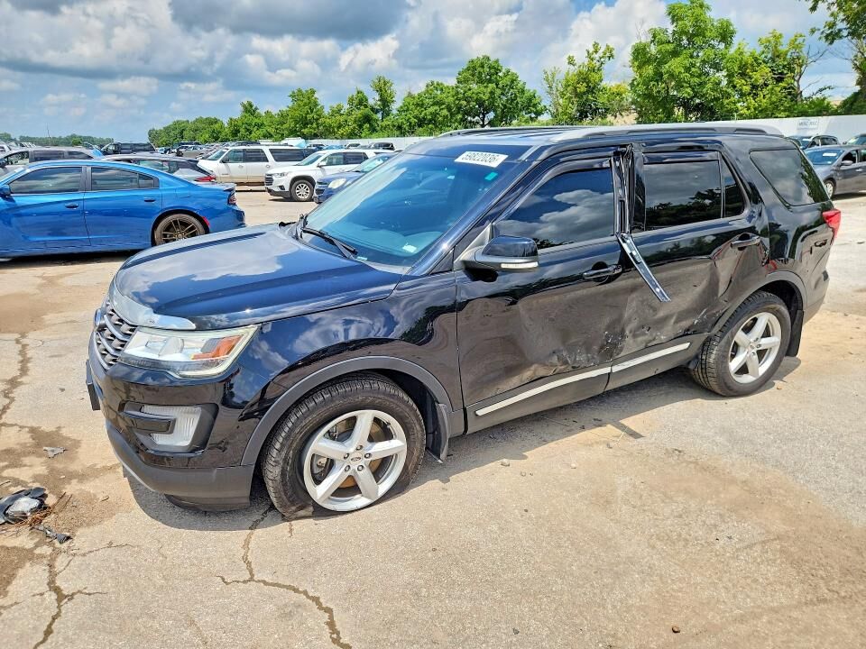 2017 FORD Explorer