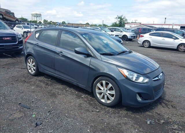 2012 HYUNDAI Accent