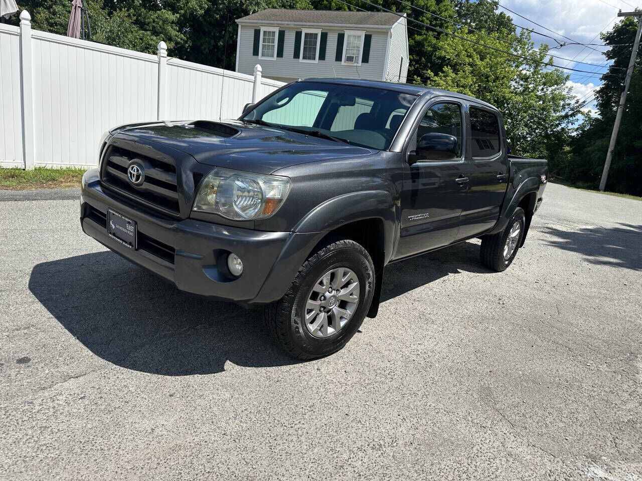 2009 TOYOTA Tacoma