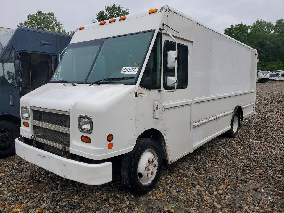 2004 FREIGHTLINER MT 45 Chassis