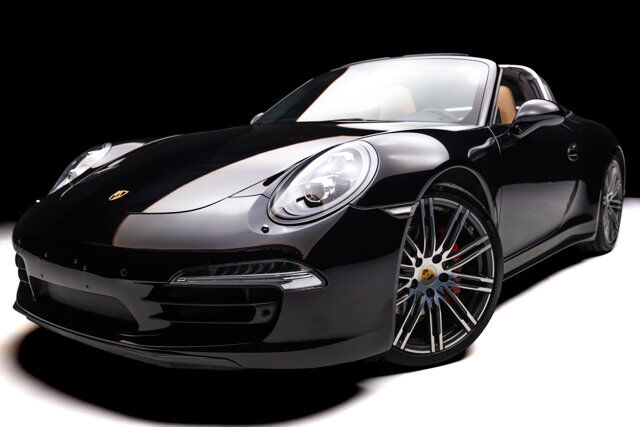 2015 PORSCHE 911