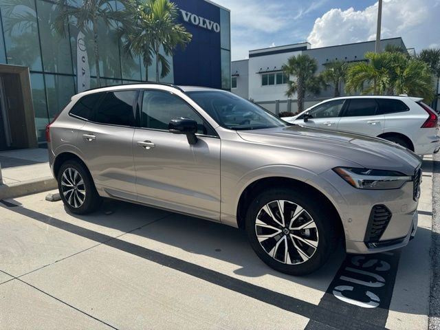 2024 VOLVO XC60