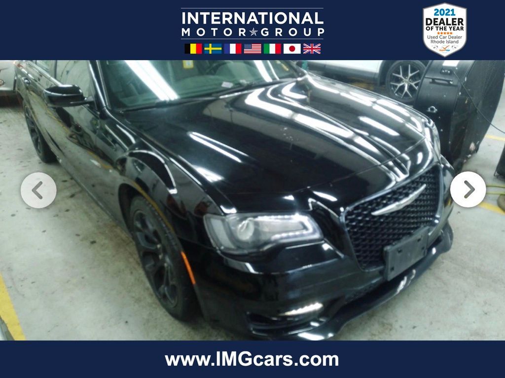 2019 CHRYSLER 300