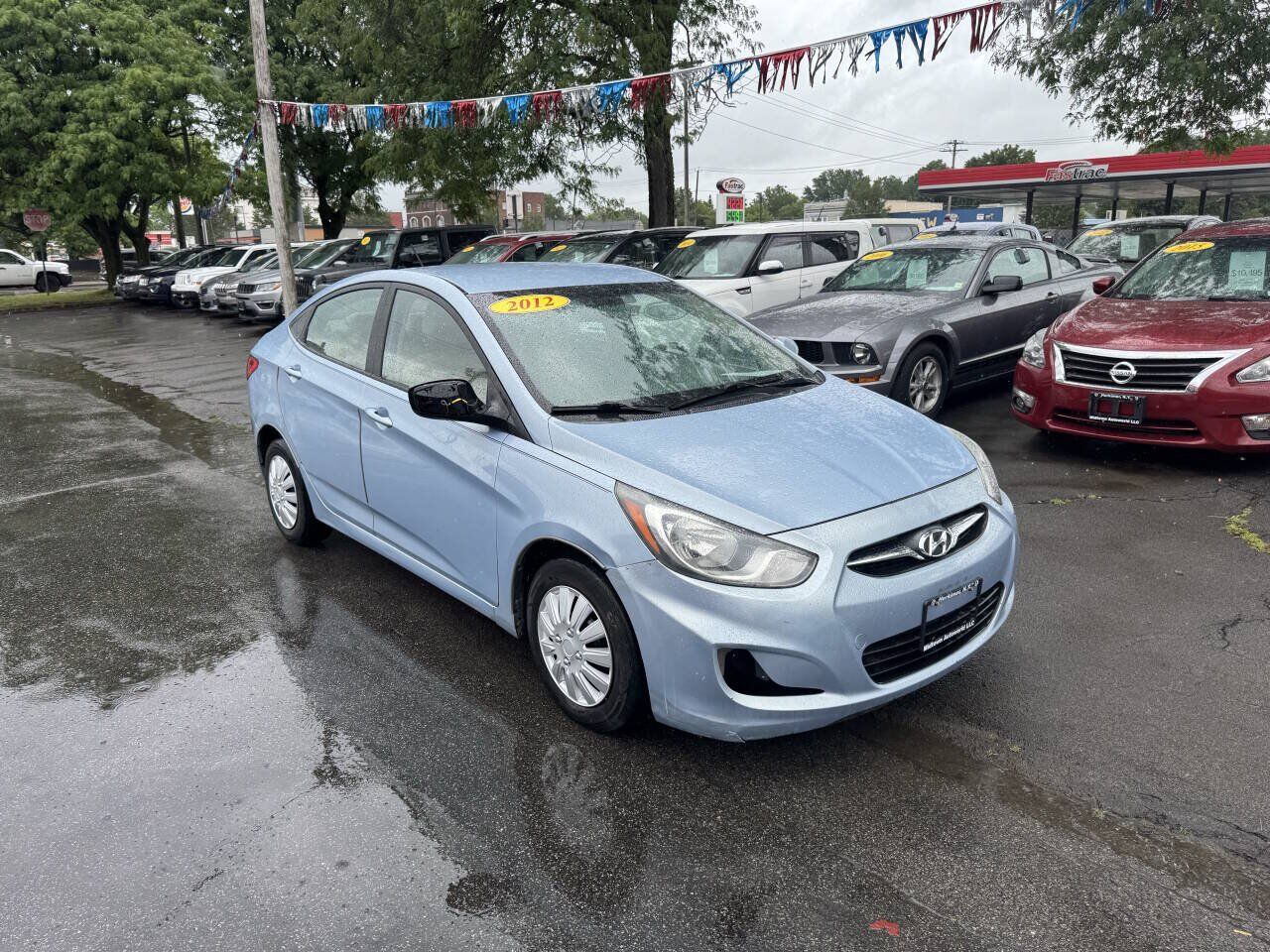 2012 HYUNDAI Accent