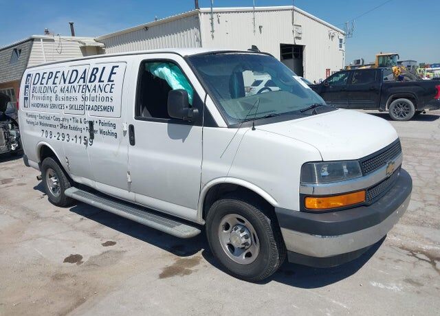 2022 CHEVROLET Express