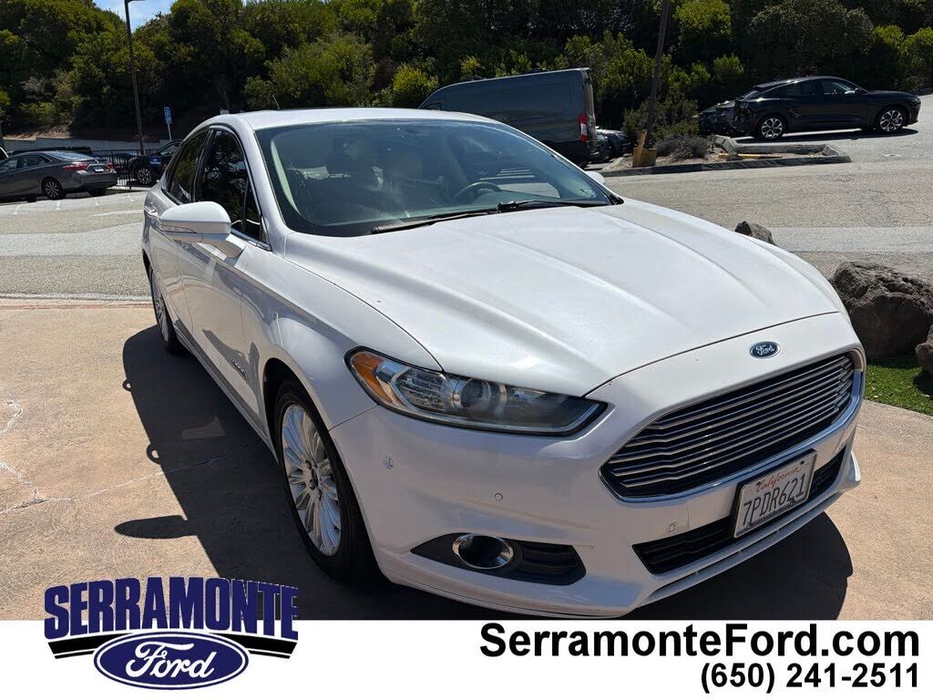 2015 FORD Fusion