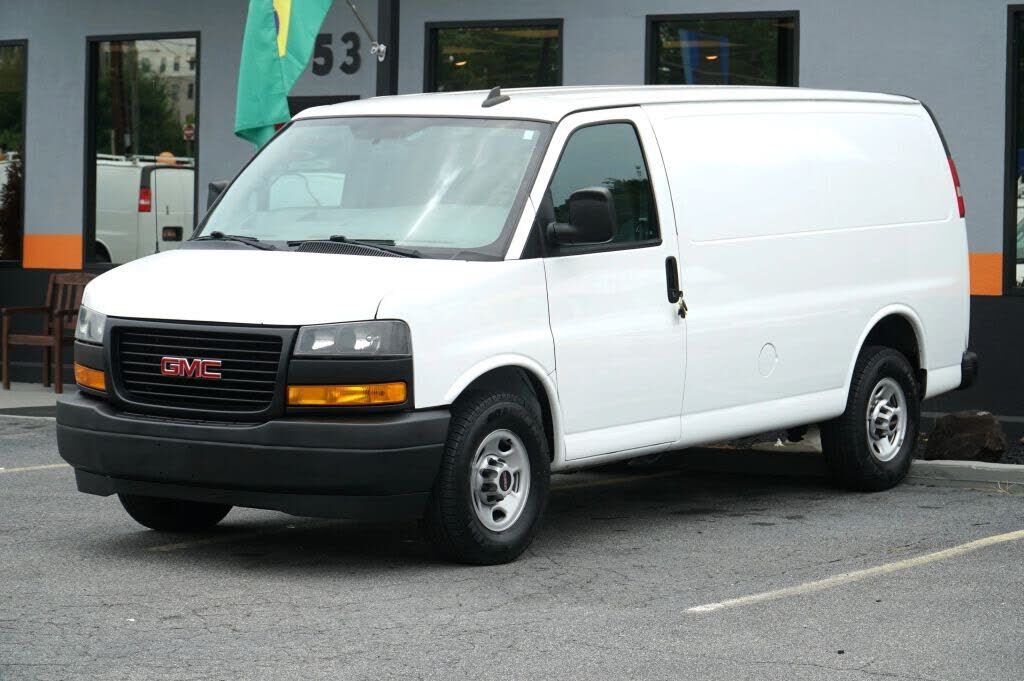 2018 GMC Savana