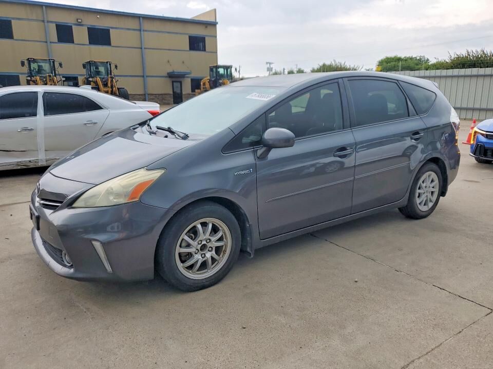 2013 TOYOTA Prius