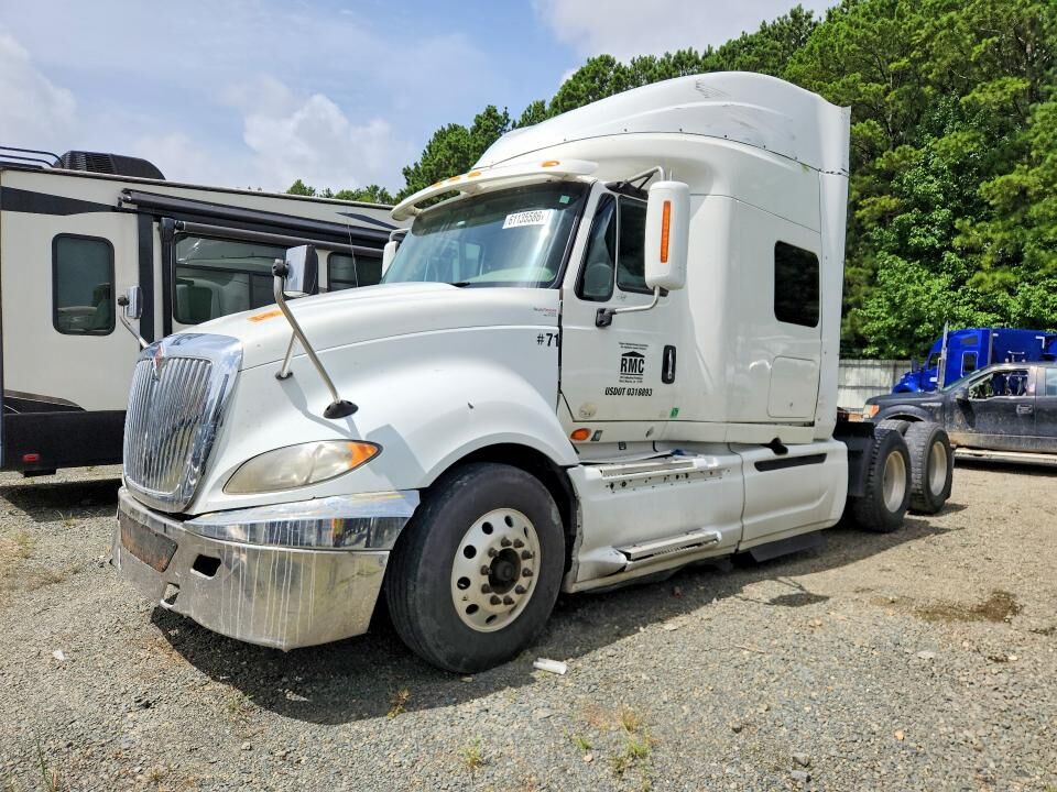 2016 INTERNATIONAL LF687