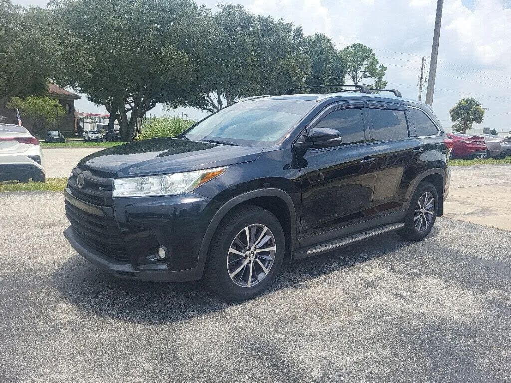 2019 TOYOTA Highlander
