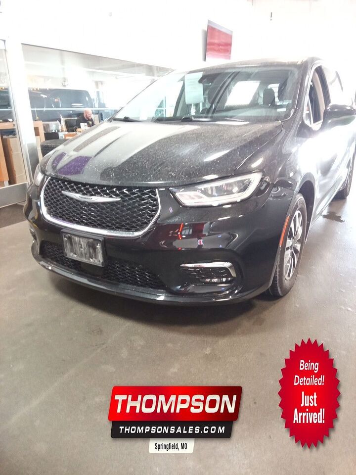 2023 CHRYSLER Pacifica