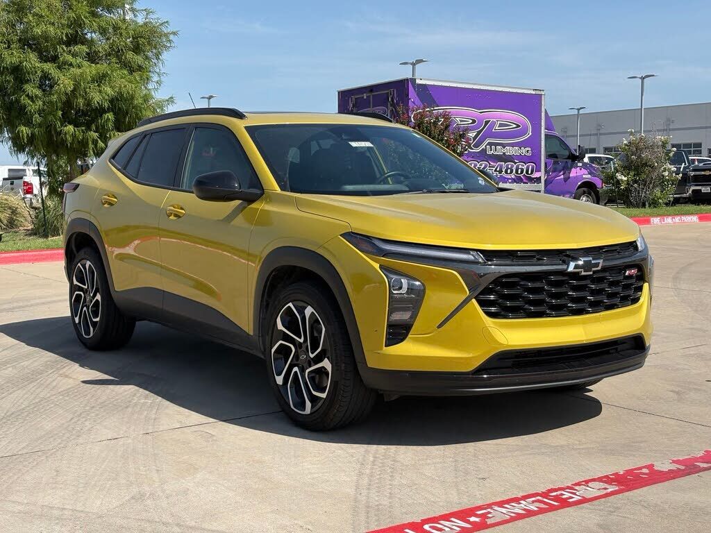 2024 CHEVROLET Trax