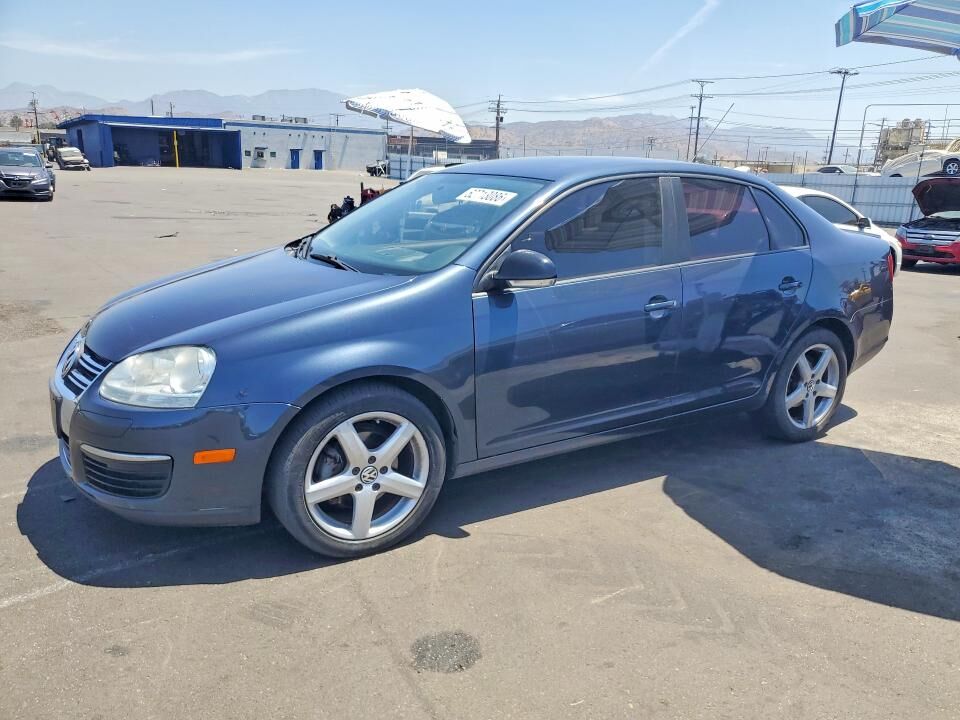 2010 VOLKSWAGEN Jetta