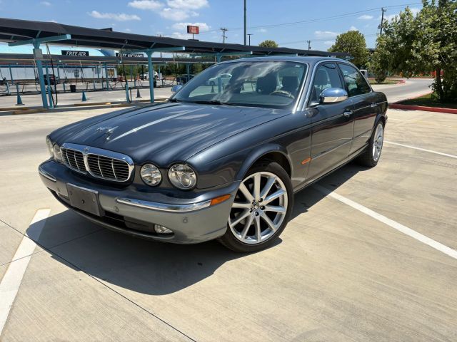 2004 JAGUAR Vanden Plas