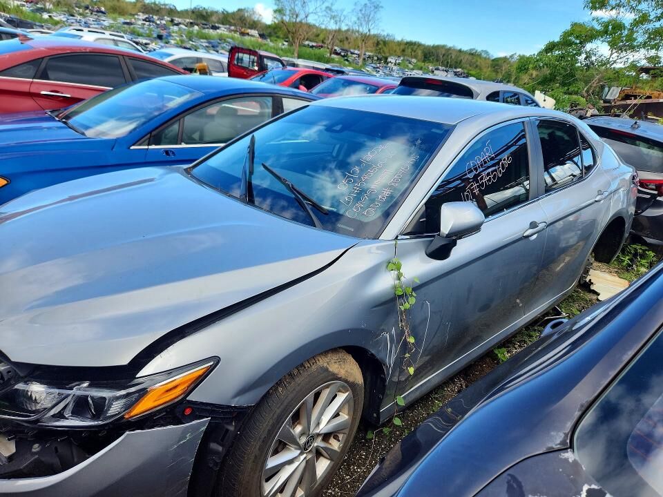 2023 TOYOTA Camry