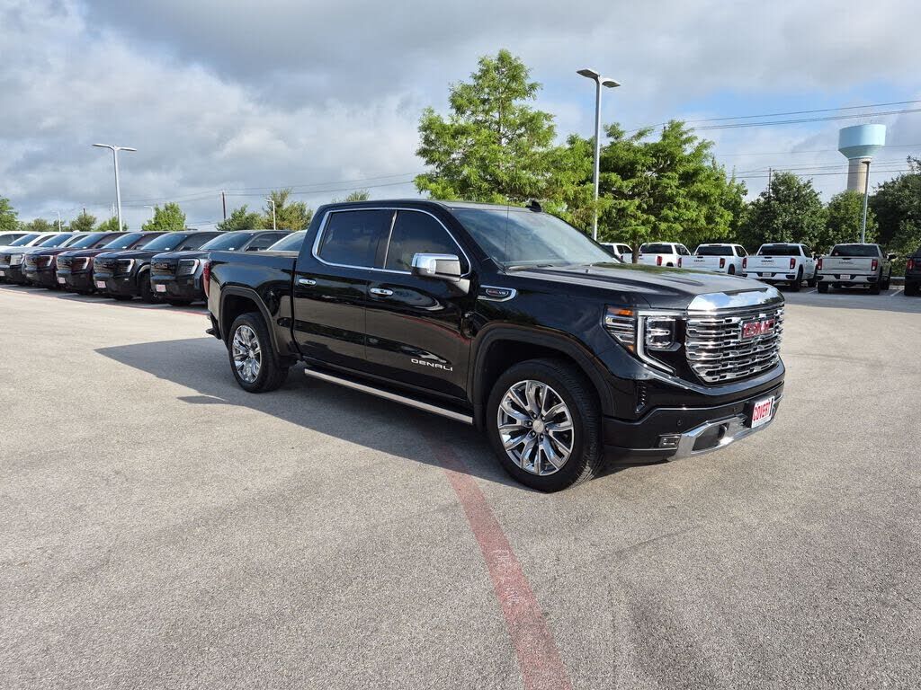 2023 GMC Sierra