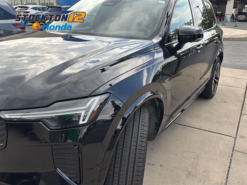 2026 VOLVO XC90