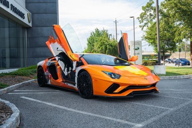 2019 LAMBORGHINI Aventador