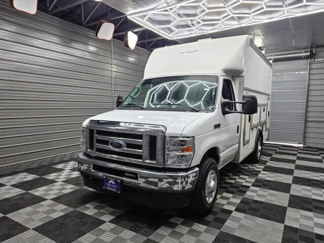 2022 FORD E-350