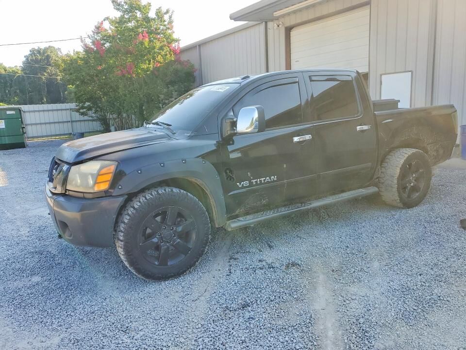 2010 NISSAN Titan